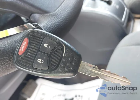 2015 Jeep Compass Sport из США, поврежденный, VIN 1C4NJDBB8FD371000